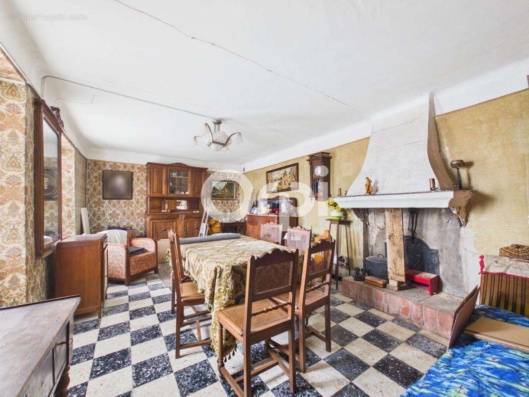 Maison à CALLIAN