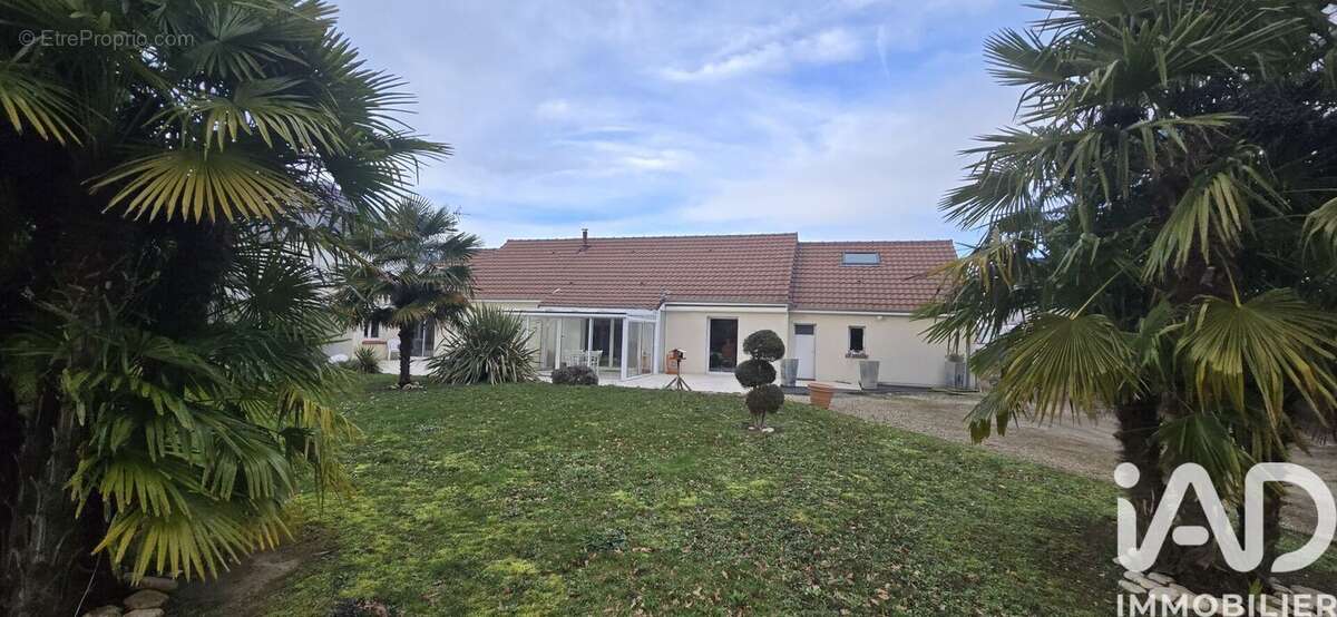 Maison 179 m² à Saint-Denis-En-Val  - photo 4