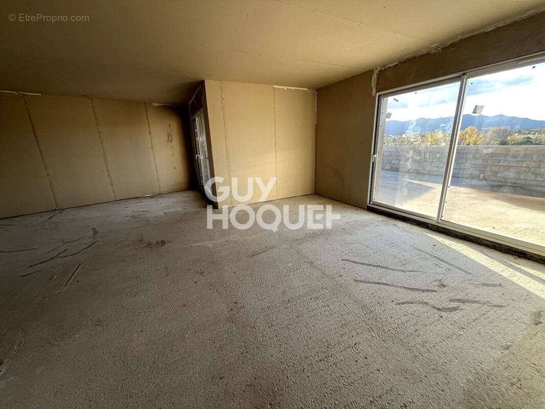 Appartement à VILLENEUVE-DE-LA-RAHO