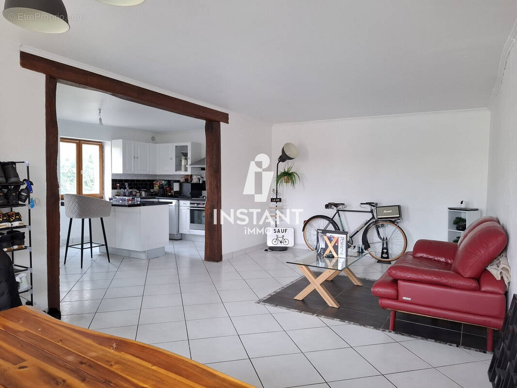 Maison à VILLECRESNES