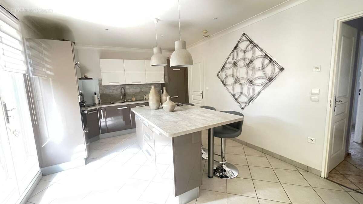 Maison à SAINT-JEAN-DE-BEAUREGARD