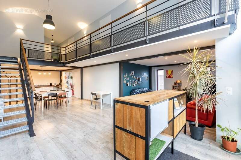 Commerce à GUJAN-MESTRAS