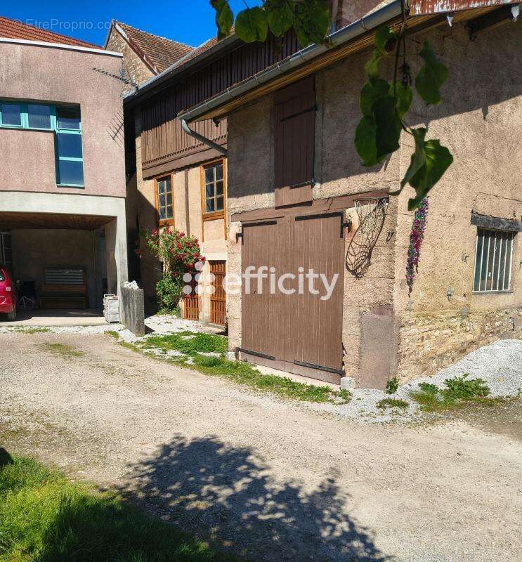 Appartement à LURE