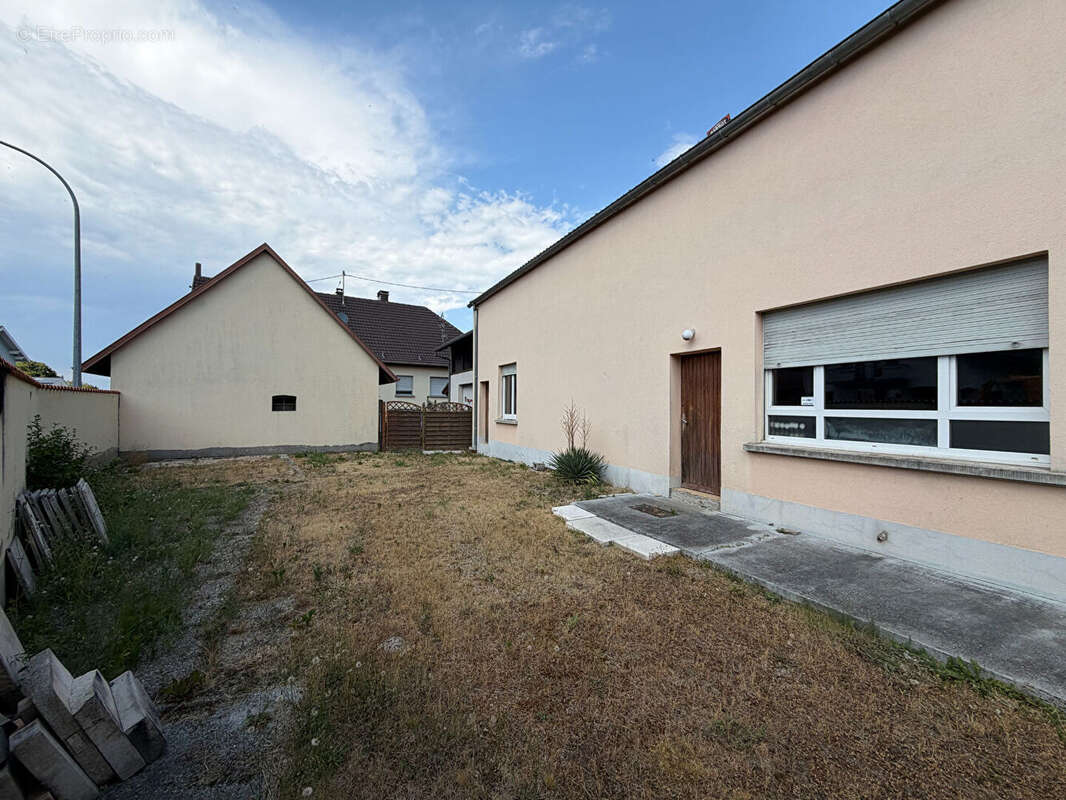 Maison Munchhouse 8 pièce(s) 156 m2 - photo 4
