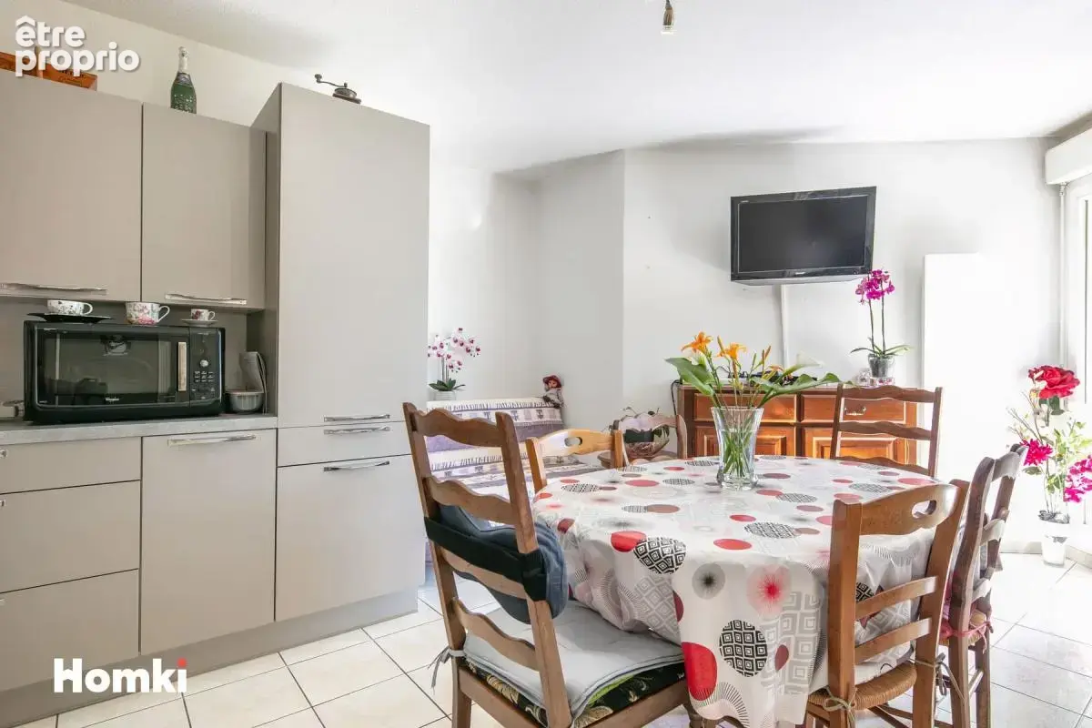 T1 lumineux avec balcon et vue sur le Vercors – Idéal premier achat ou investissement - photo 2