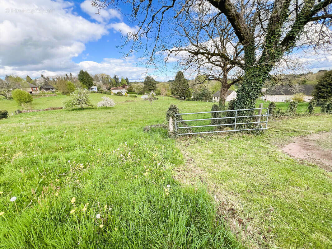 Maison à LAGRAULIERE