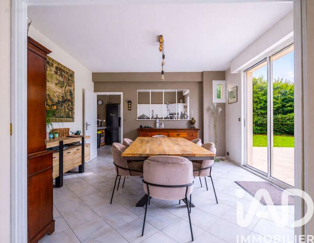 Photo 4 - Maison à YVRE-L'EVEQUE