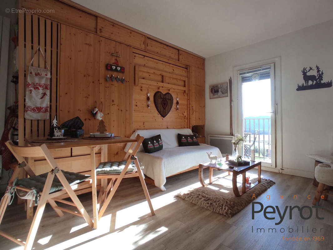 Appartement à LES ANGLES