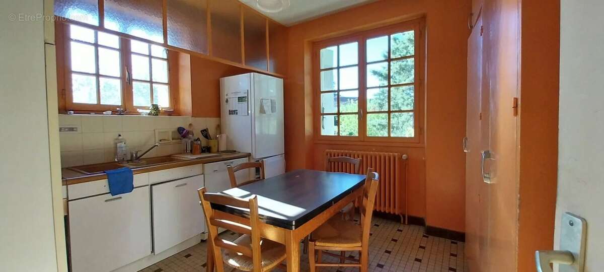 Maison à VILLEFRANCHE-DE-ROUERGUE