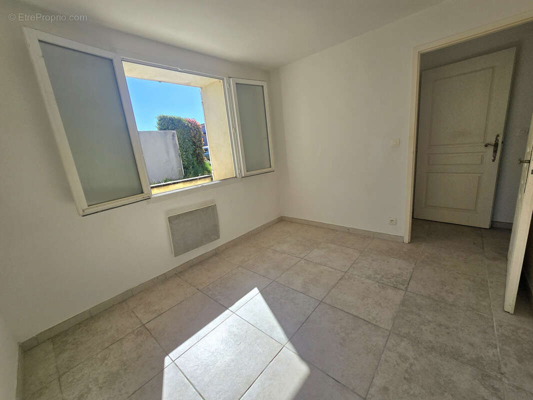 Maison à L'ISLE-SUR-LA-SORGUE