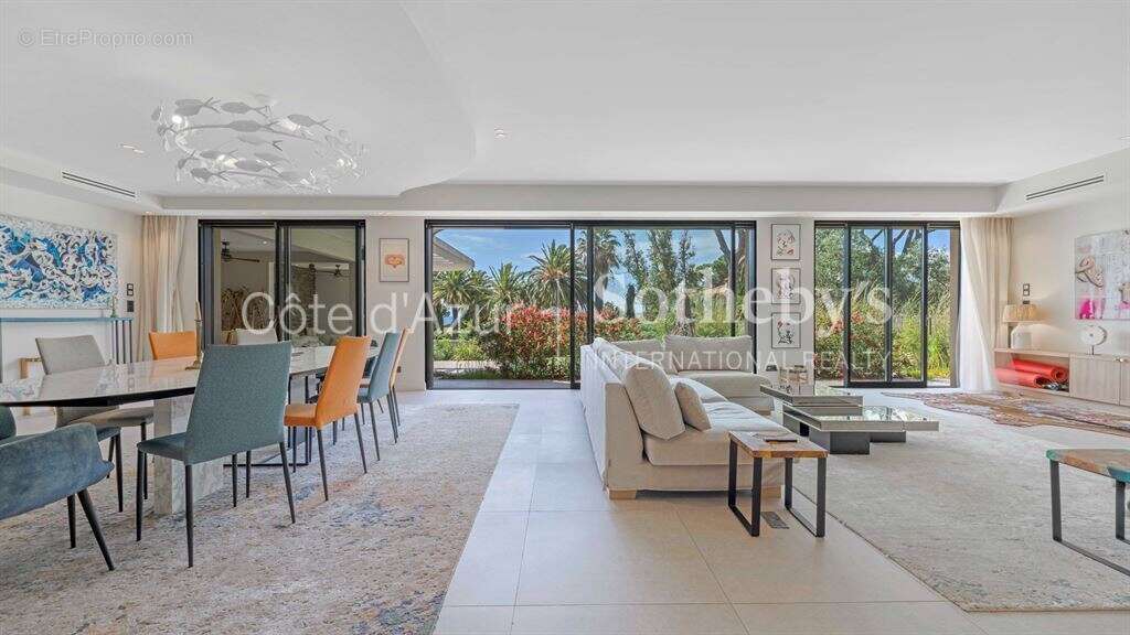 Villa contemporaine à Sainte-Maxime à 300m des plages du golfe de Saint-Tropez - photo 7