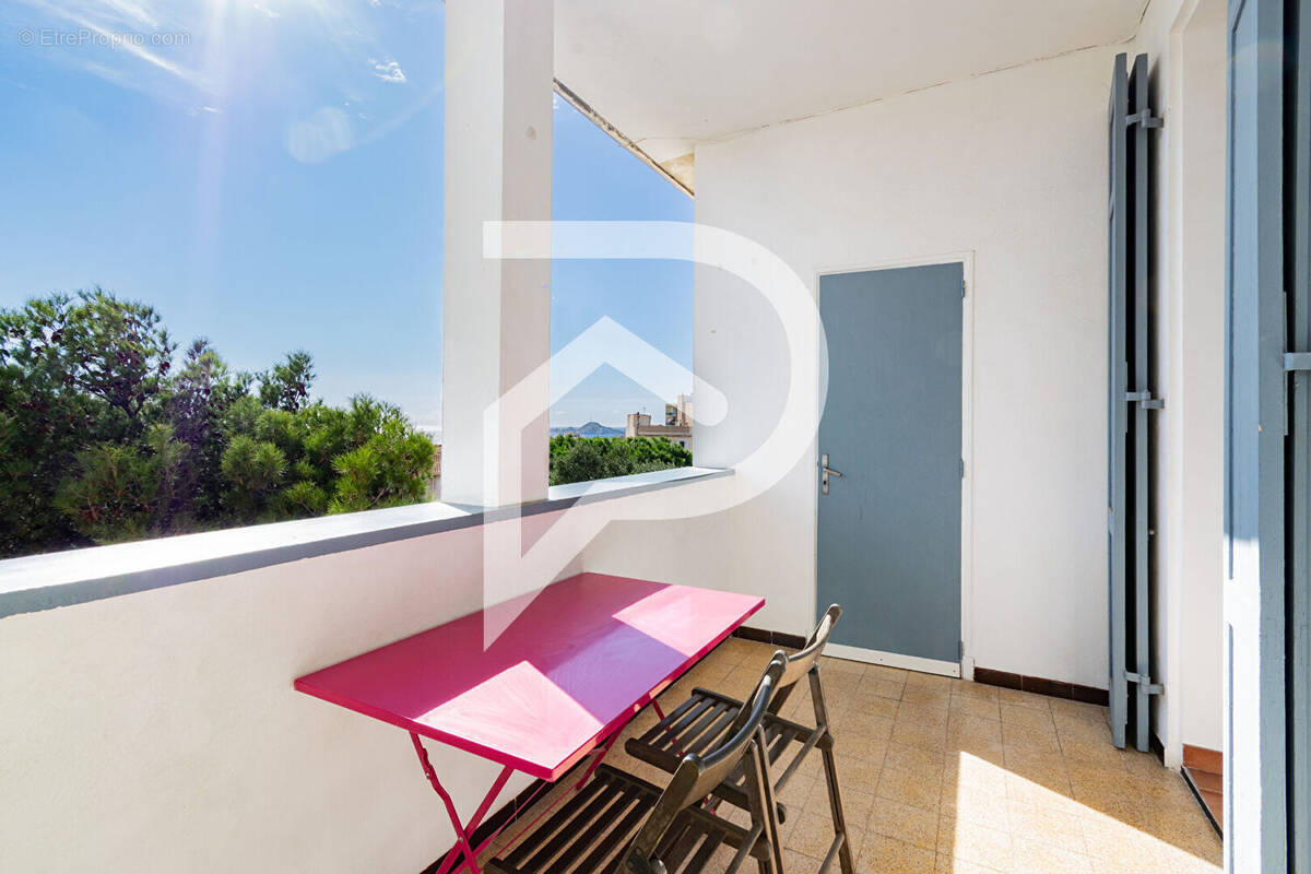 Appartement à MARSEILLE-7E