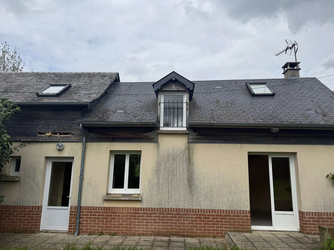 Maison à LAFRESGUIMONT-SAINT-MARTIN