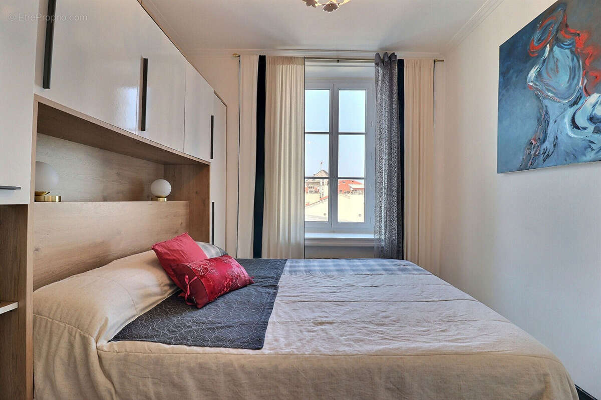 Biarritz T4 de 76 m2 plage a pied - photo 6