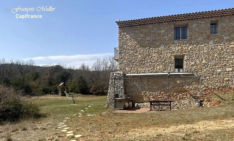 Propriété Gîtes et chambres d'hôtes 20 hA - 550 m2 à Banon - photo 28