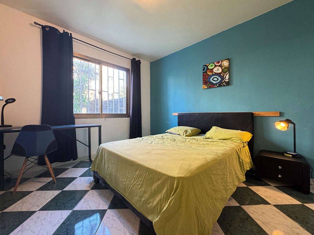 Appartement à SAINT-DENIS