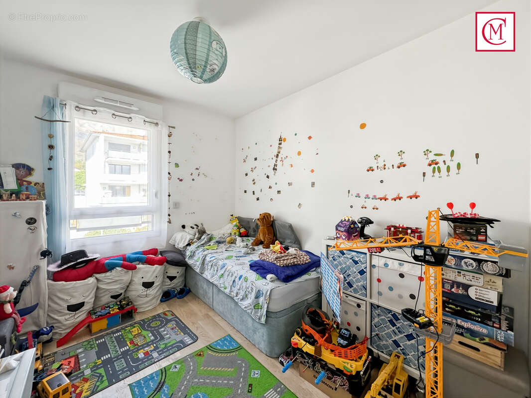 Appartement à SAINT-ISMIER