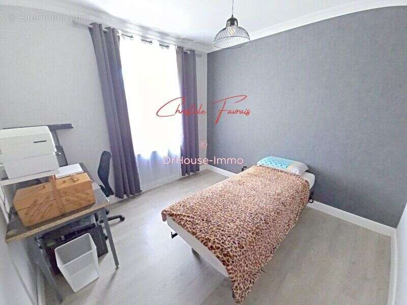 Maison à SAINT-ELLIER-DU-MAINE