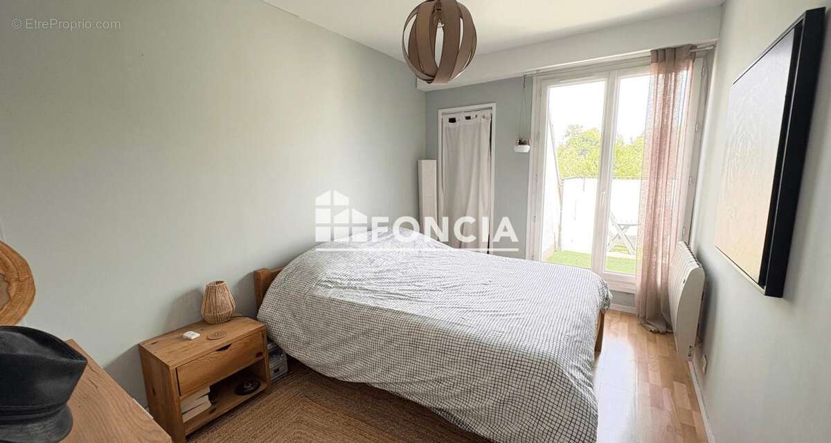 Appartement à ROSNY-SUR-SEINE
