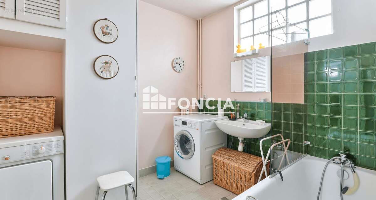 Appartement à VERSAILLES