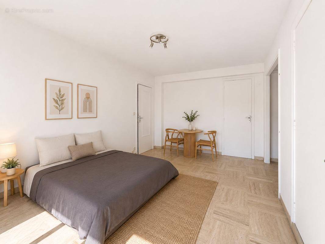Appartement à LE CANNET
