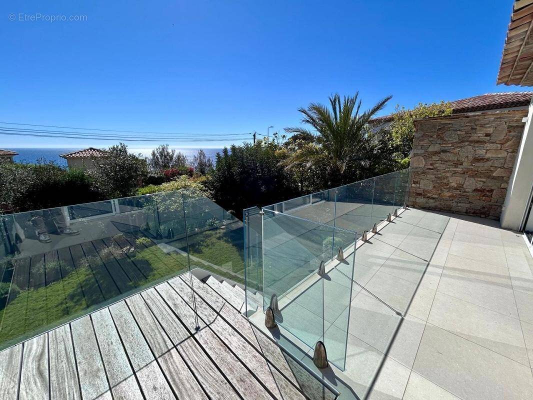 Maison à CAVALAIRE-SUR-MER