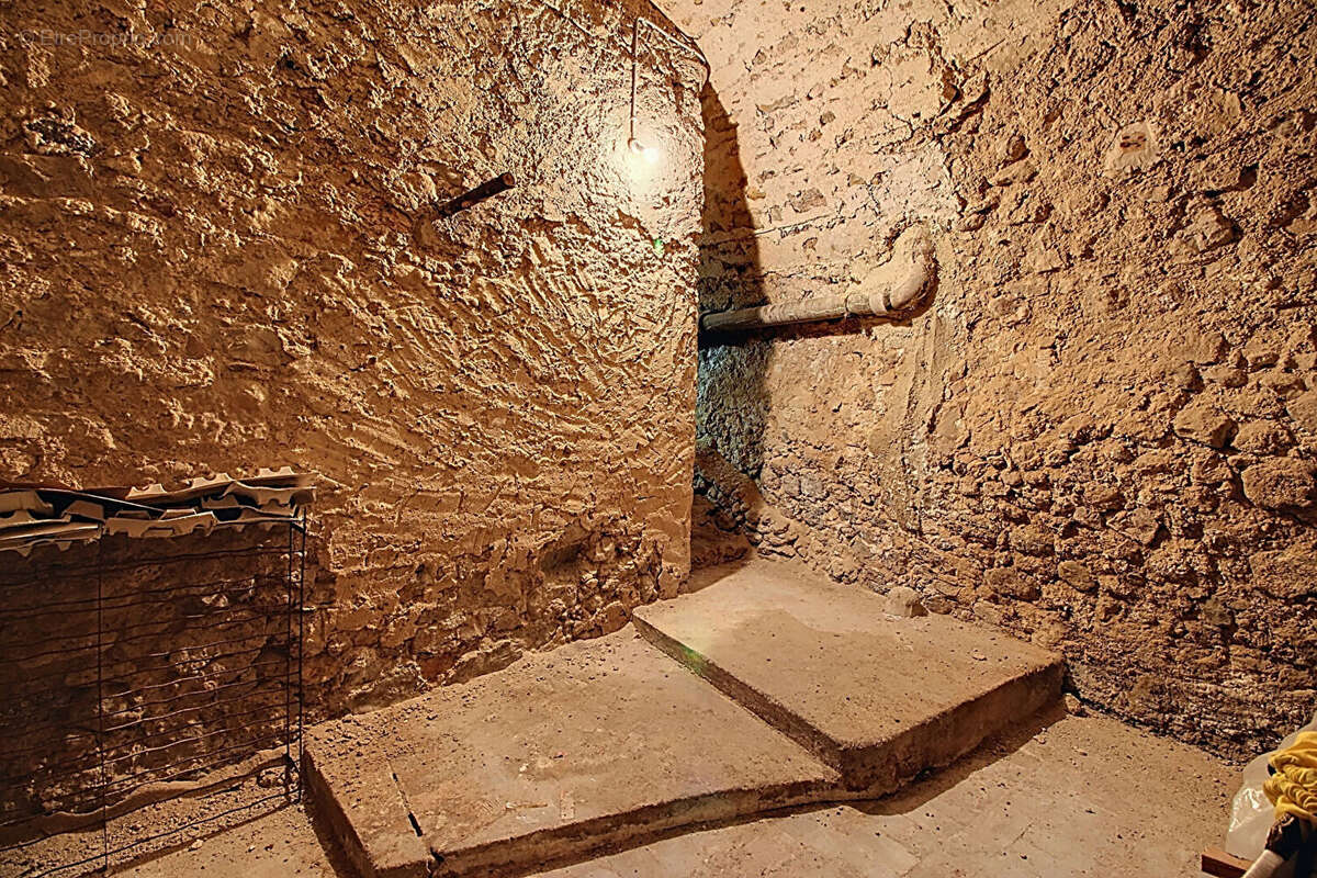 Appartement à VILLECROZE