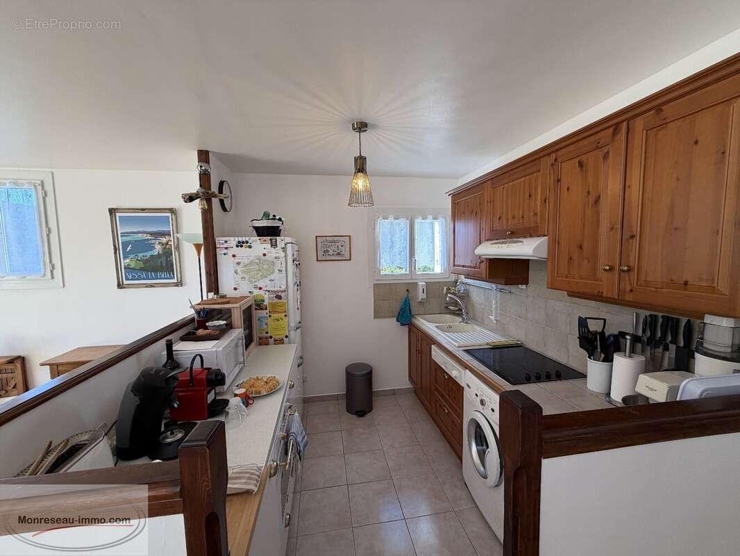 Appartement à GREOLIERES