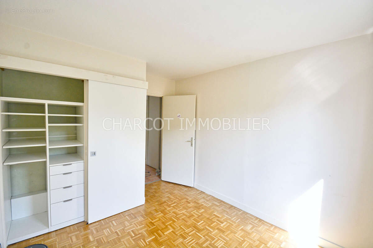 LYON 9ème - APPARTEMENT SPACIEUX 4 pièces - Quartier recherché, calme, prox ttes commodités - photo 10