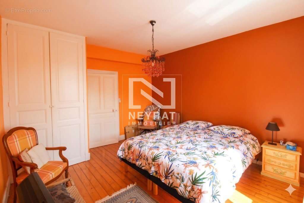 Maison à LESSARD-EN-BRESSE