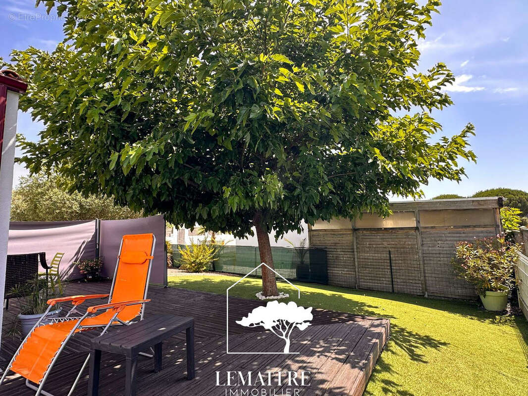 Maison à LES MATHES