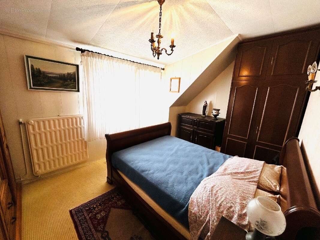 Maison à BRUAY-LA-BUISSIERE