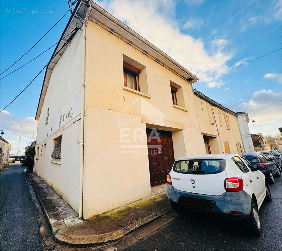 Maison à BOURG