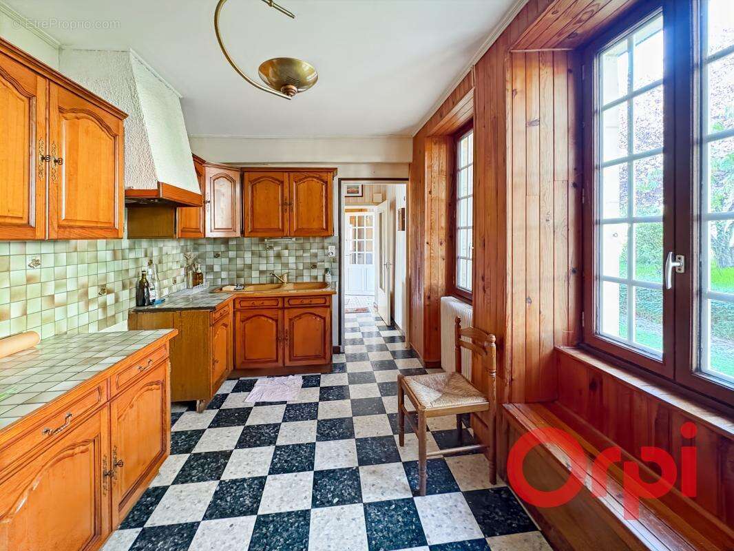 Maison à CHALIVOY-MILON