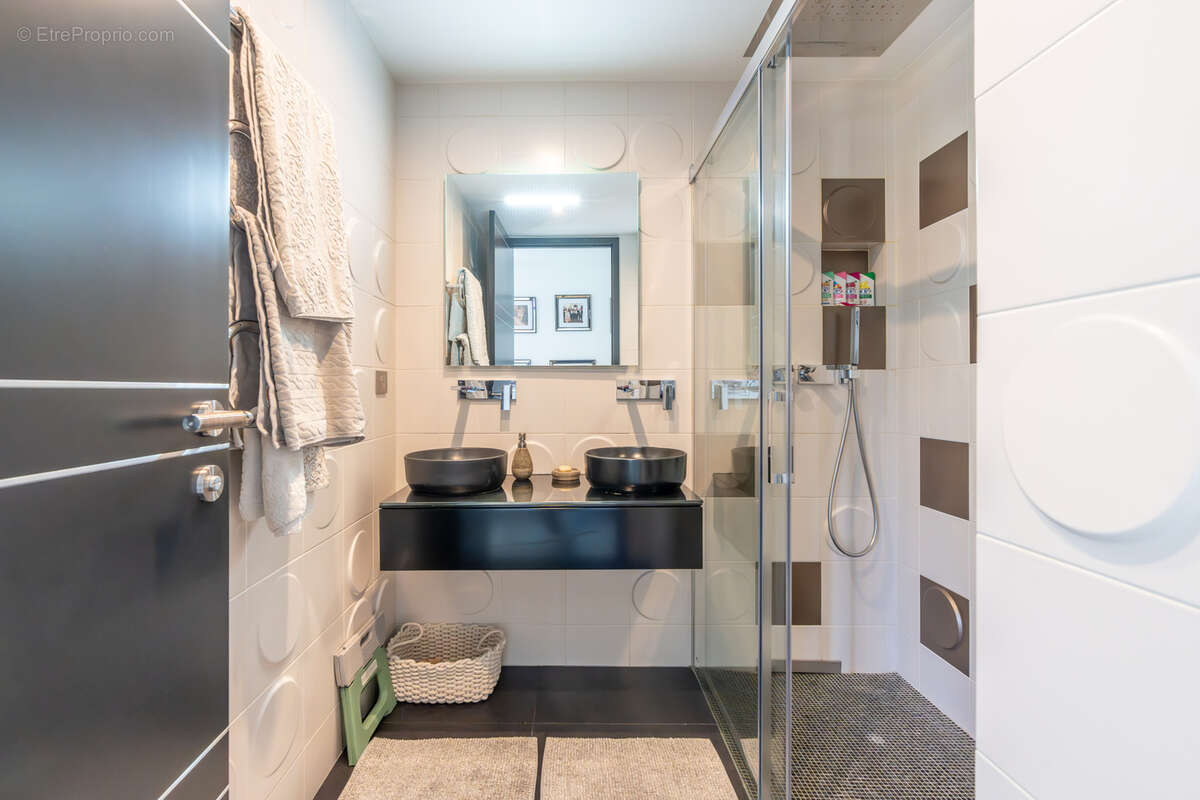 Maison à SAINT-MAUR-DES-FOSSES