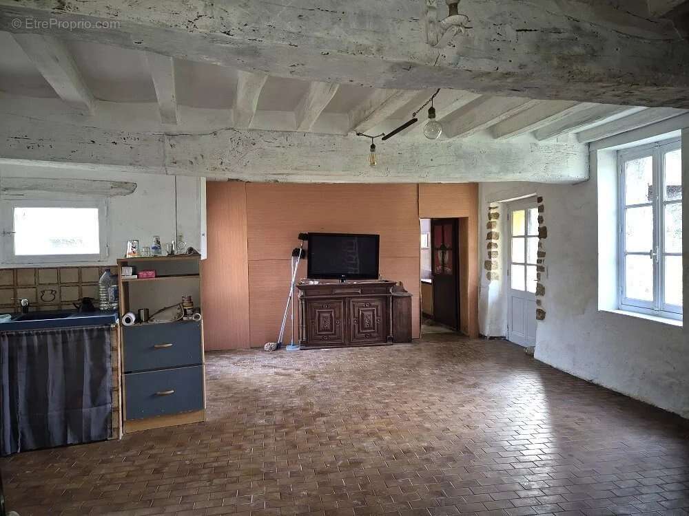 Maison à BEAUNE-LA-ROLANDE