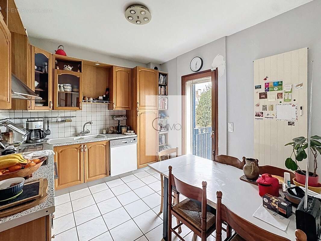 Maison à L'HAY-LES-ROSES