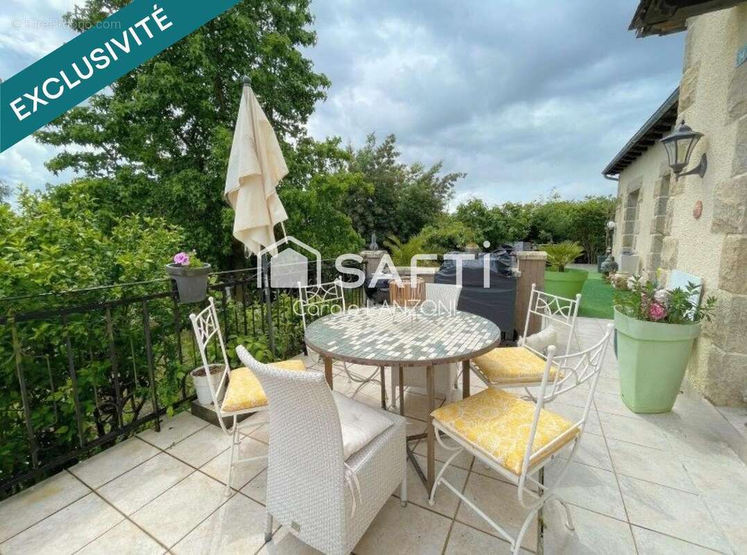 Maison 170 m² à Saint-Gondran  - photo 2