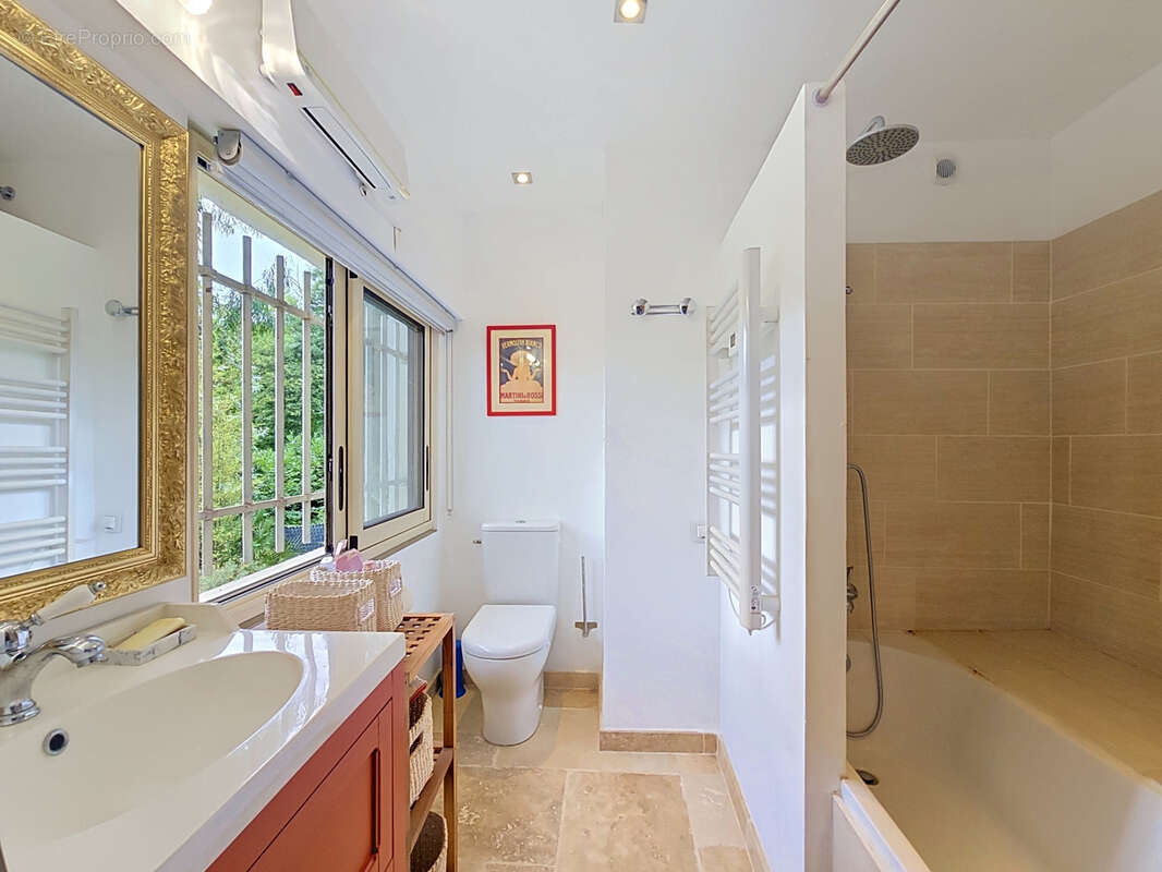 Appartement à VENCE