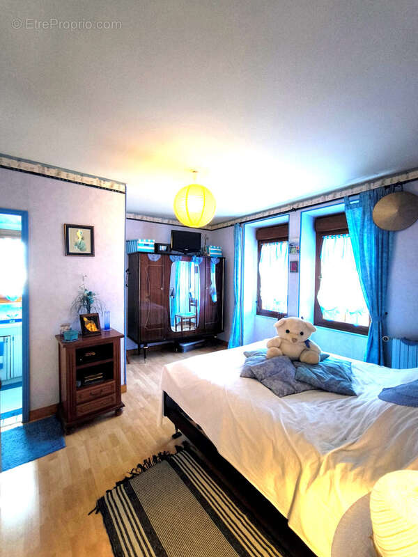 Maison à SAIRES-LA-VERRERIE