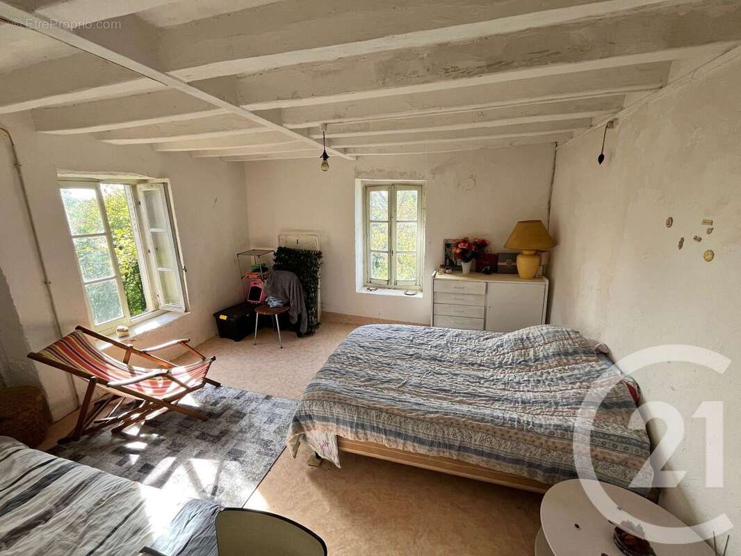 Maison à ENTRAINS-SUR-NOHAIN