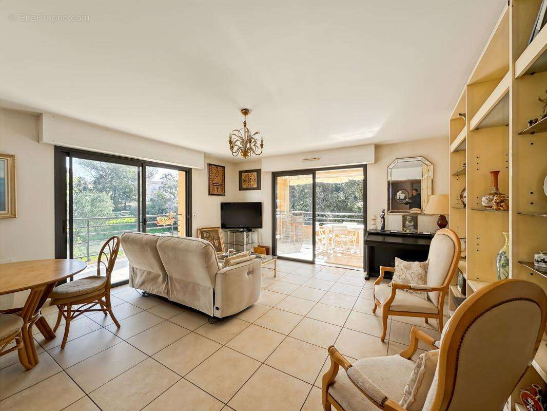 Appartement à SAINT-RAPHAEL