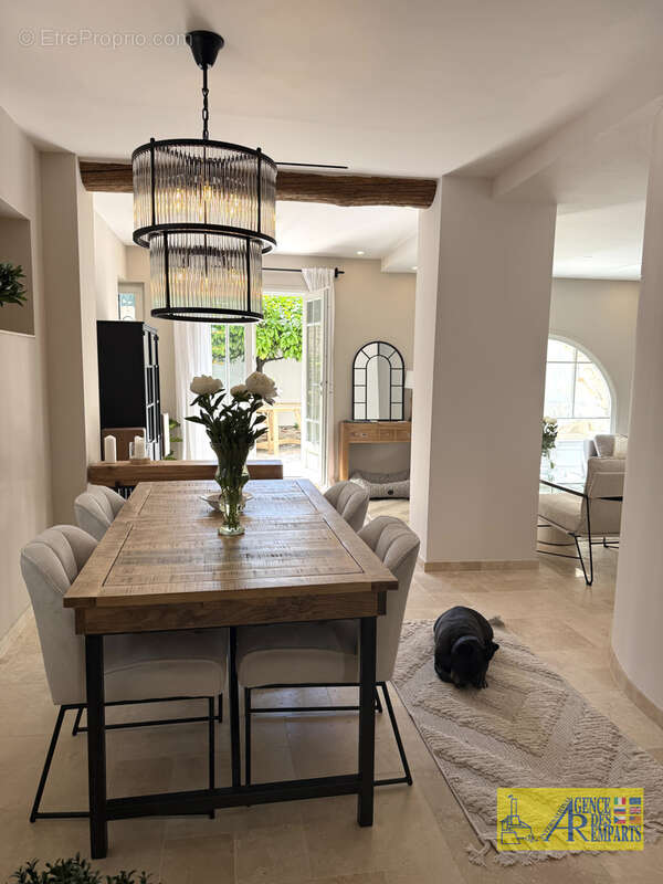 Maison avec Jardin dans le VIEIL ANTIBES - photo 3