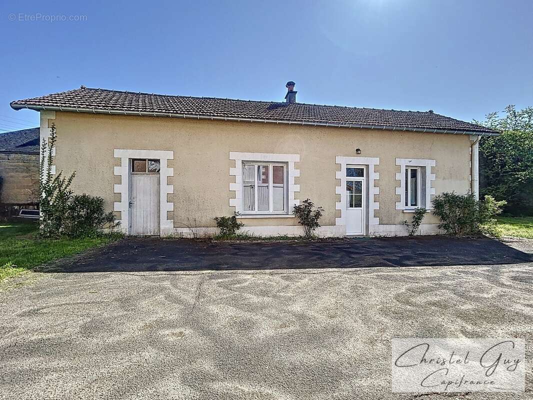 Vaas (72500) - Propriété de Charme 1910 de 175 m² + Maison d'amis, 7 Pièces, Terrain de 1260 m², Idéale Résidence Principale ou  - photo 14