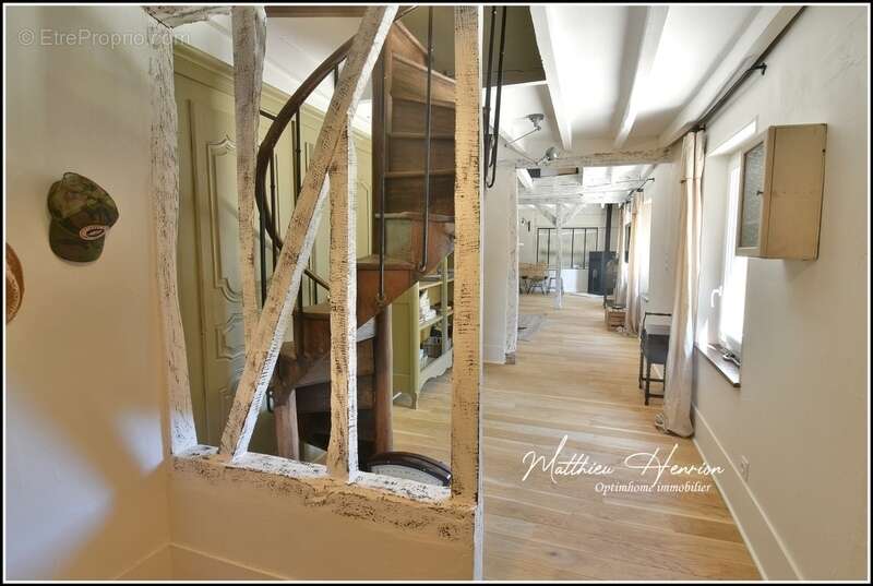 Maison à SYLVAINS-LES-MOULINS