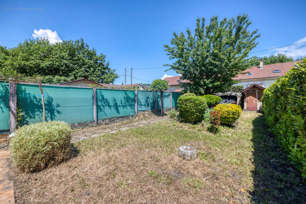 Maison à CHAMP-SUR-DRAC