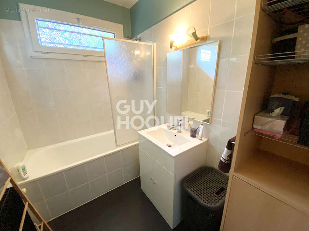 Maison à LACHAPELLE-SOUS-AUBENAS