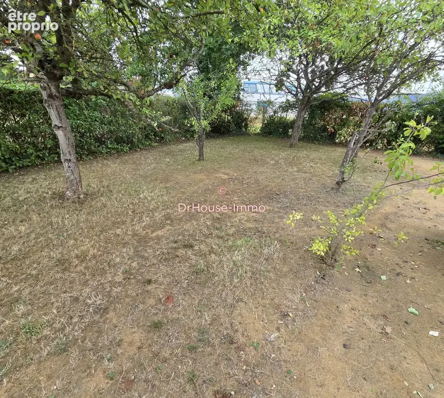 Maison 3 pièces 76 m² à vendre à Savigne-L'eveque (72460) - photo 8