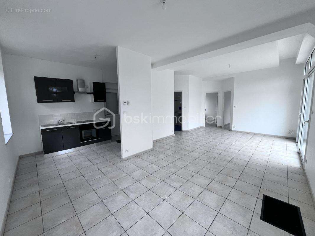 Maison rare sur le marche avec vie entiere de plain pied 4 chambres non mitoyenne - photo 2