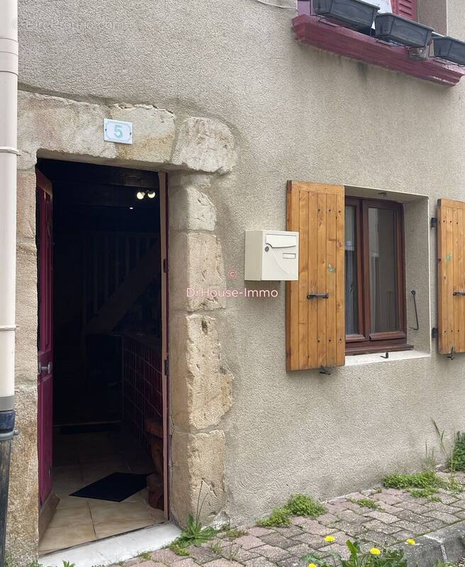 Maison à VERNOUX-EN-VIVARAIS